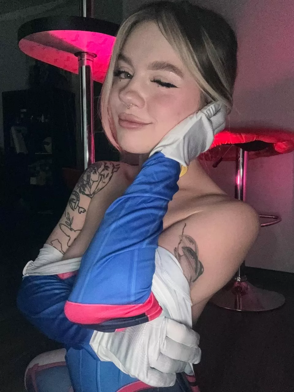 I hope you don't mind playing with me all night [F] posted by rhinalwessex96