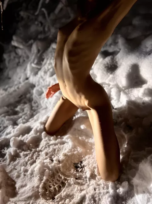 I love the feeling of cold snow on my naked body by la_skinny