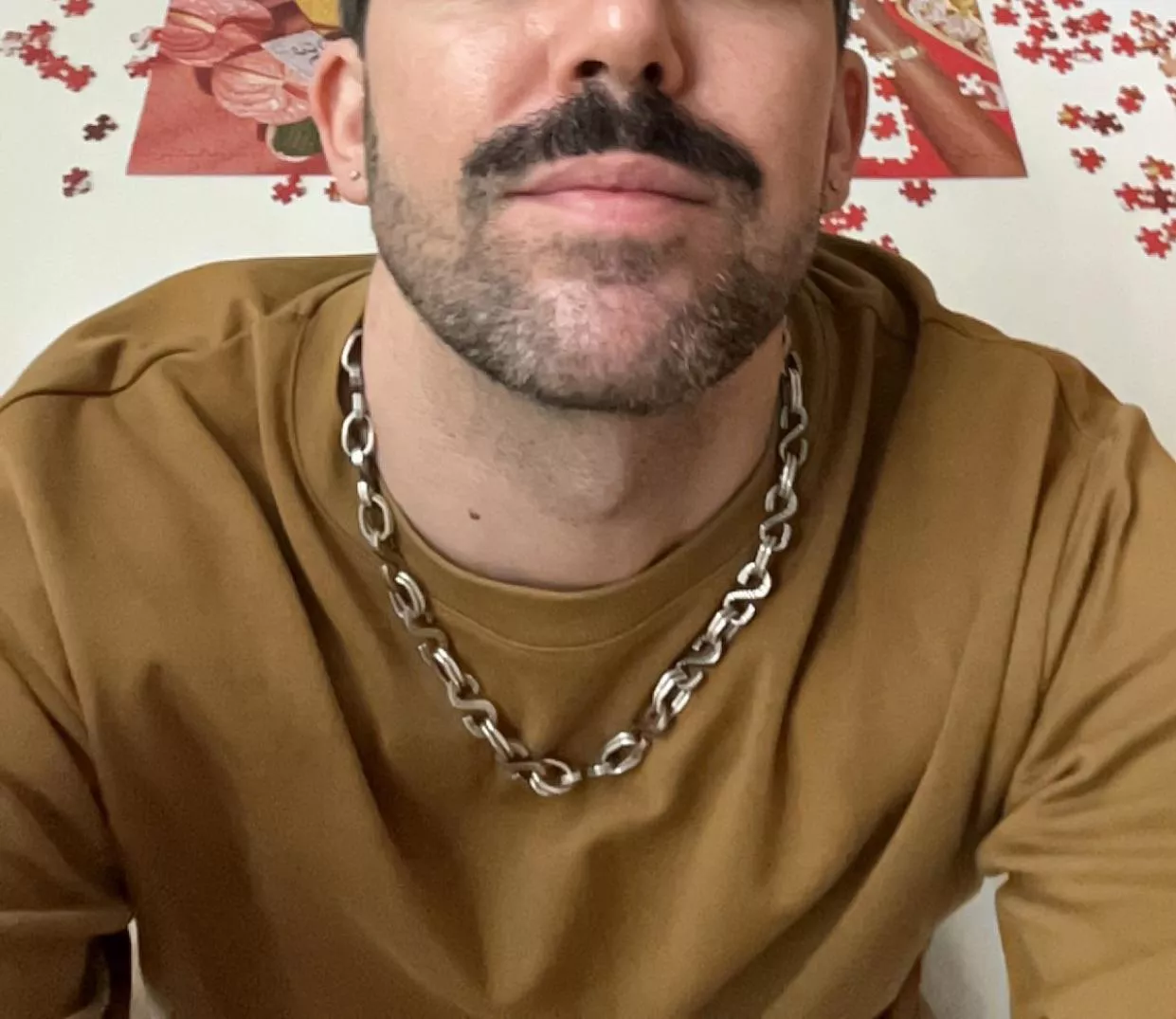 I’m 35, 6”3 dom top pixar dad. Be 22-35. Show face. @hamburglar-666 posted by hamburglar-fuckboi