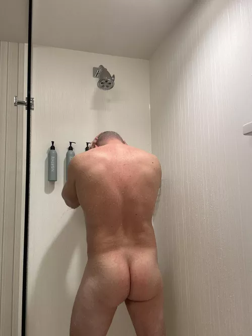 Is it cute? by realjuicy007