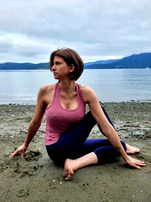 Love doing yoga (f) by ScarlettJane92