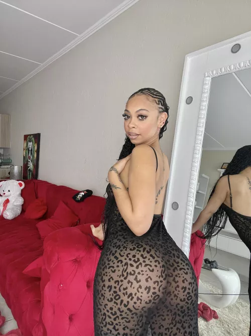 Perfect place for you to rest your face on by AmaraGroove