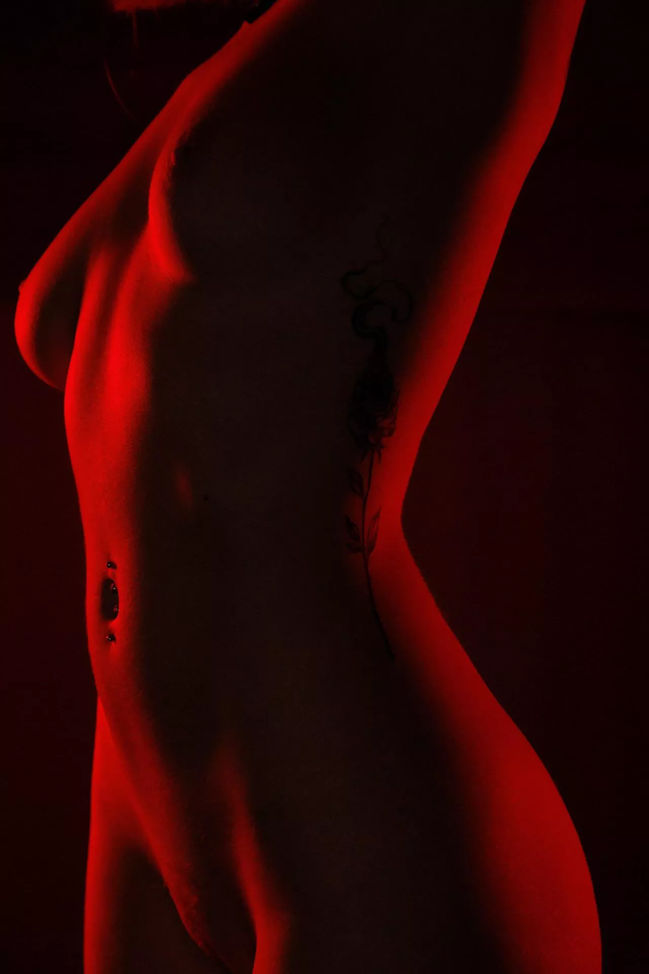 Red light therapy posted by burningroseofficial