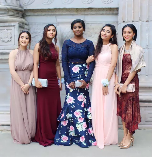 Time for Prom. Who will you have fun with? [5] by HotelNo545