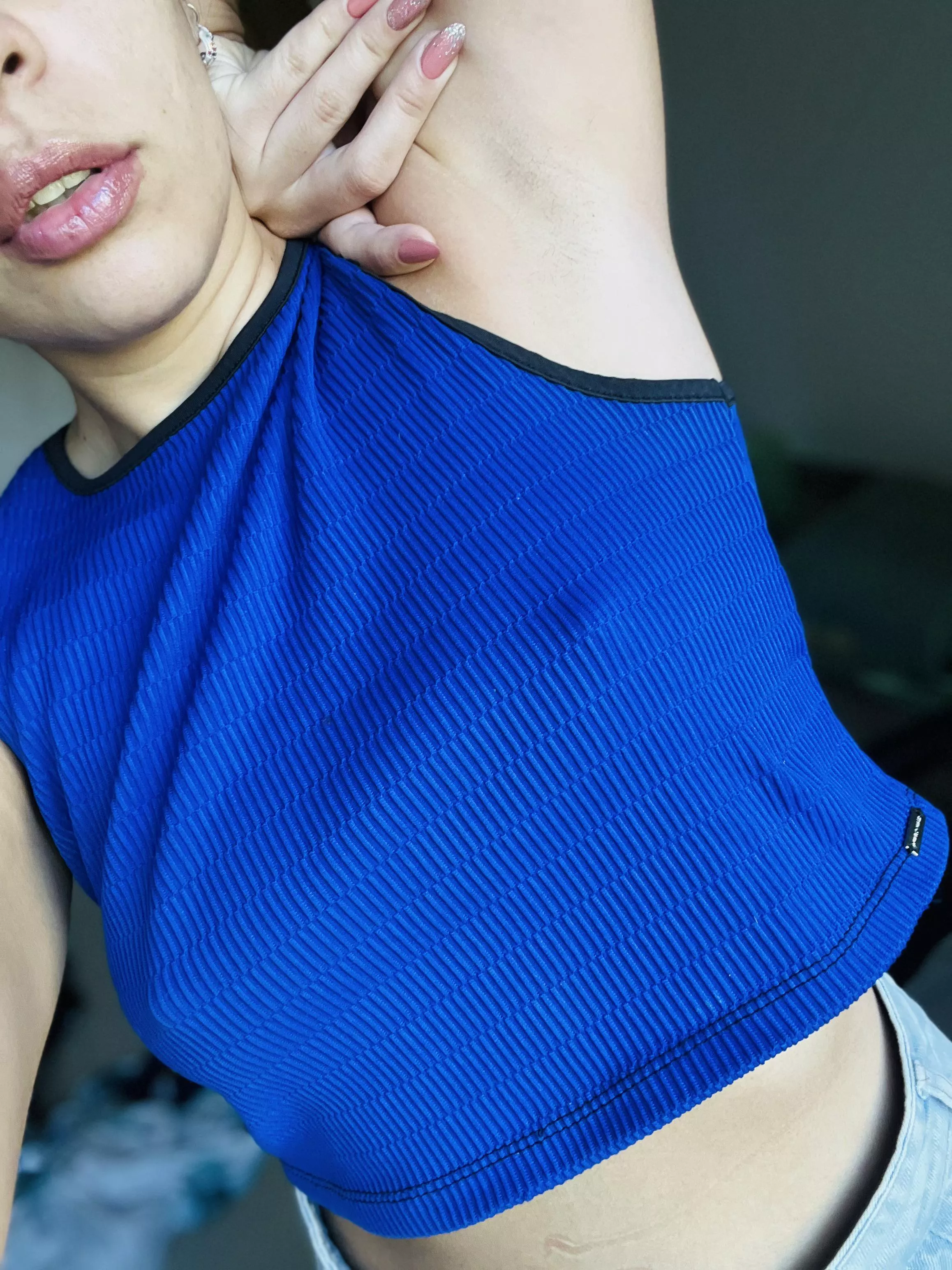 Waiting for your hands on my pretty body! posted by Isabellaacurlyys