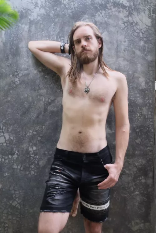 who's into bdsm ? im here 😉 by thewitcherof