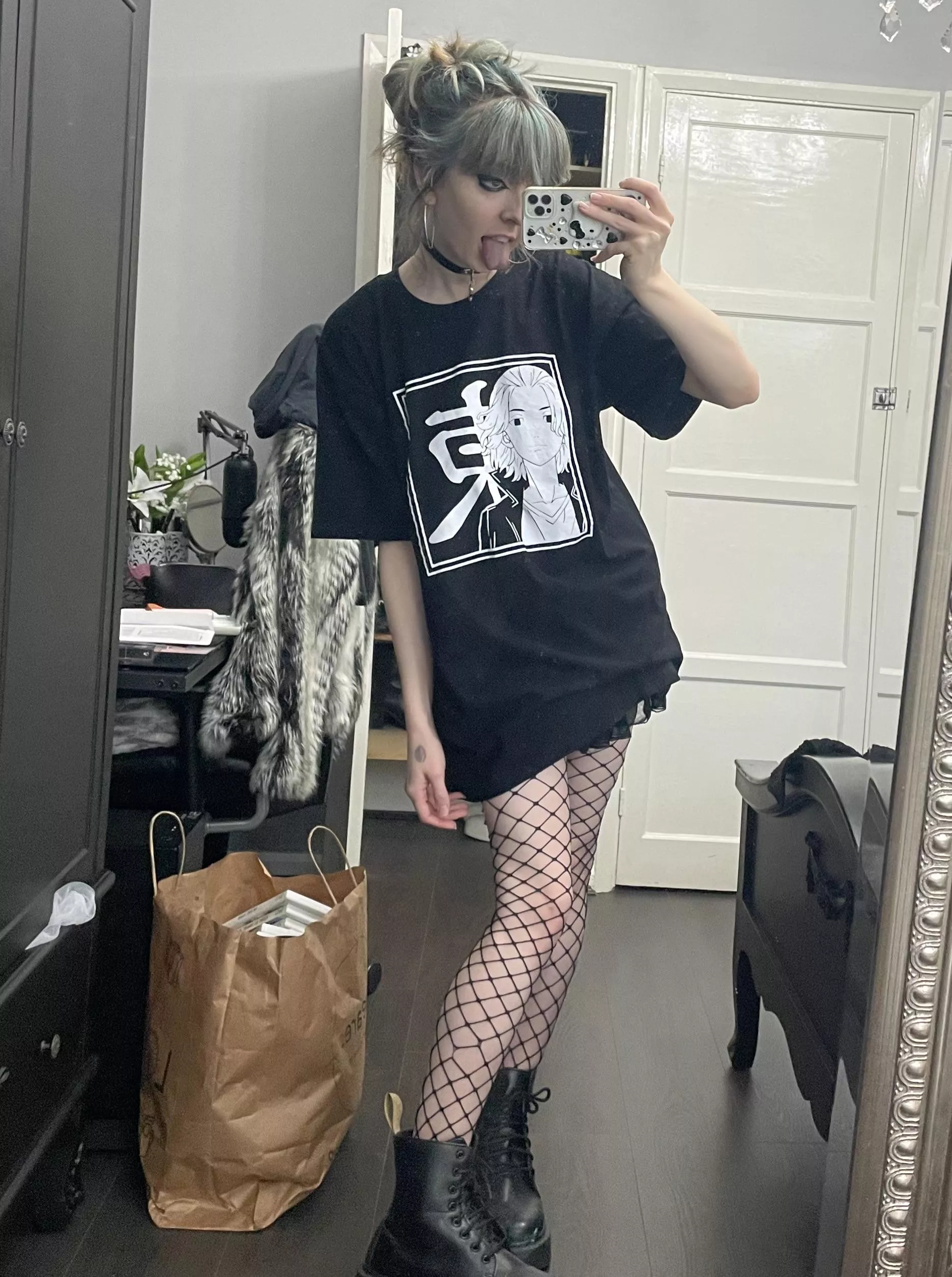 Wore this outfit out in the winter, but was so so worth it 🥶✨✨ posted by Muses33