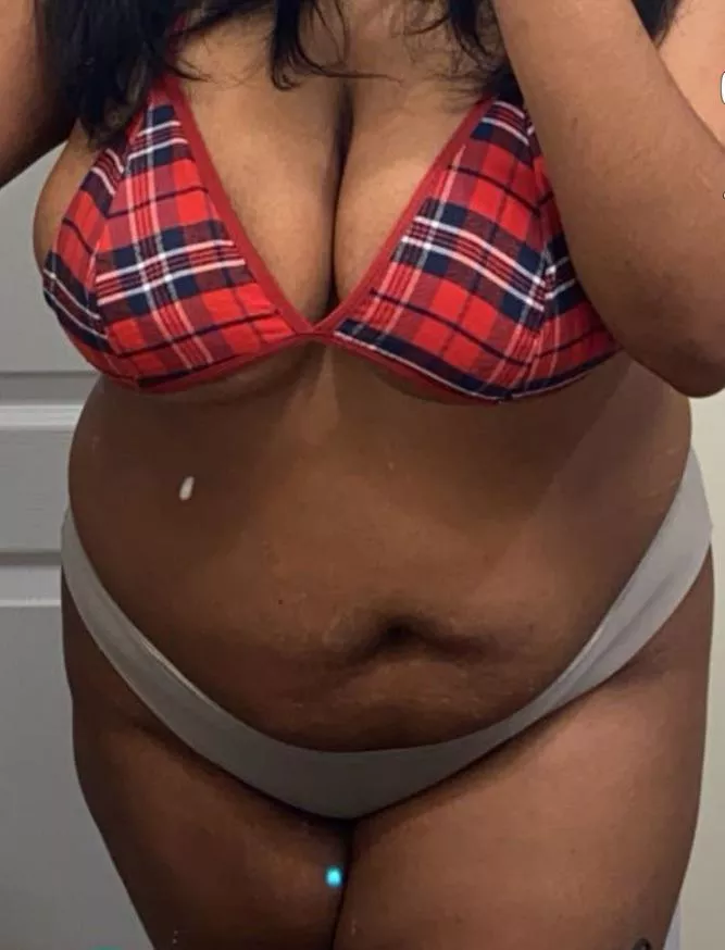 23F Princess just saying Hi posted by Lionclaw9991