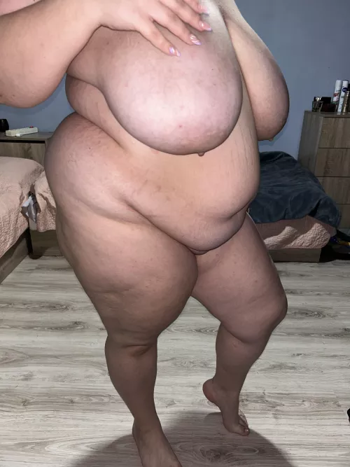 Are you a belly man? 😘🖤 by Tasty-Ad-5360