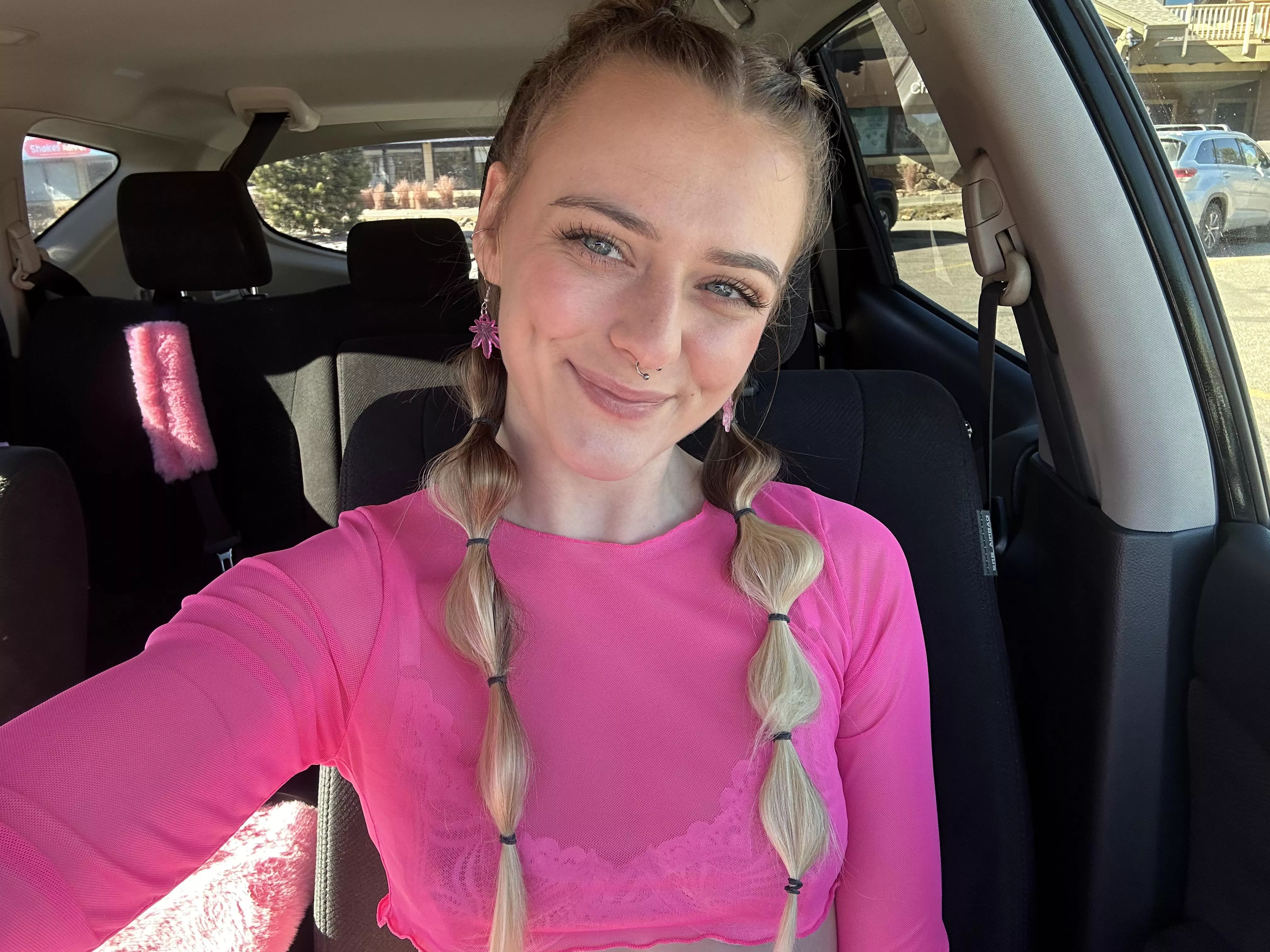 Blonde girls are so cute ;) posted by Babykaittt