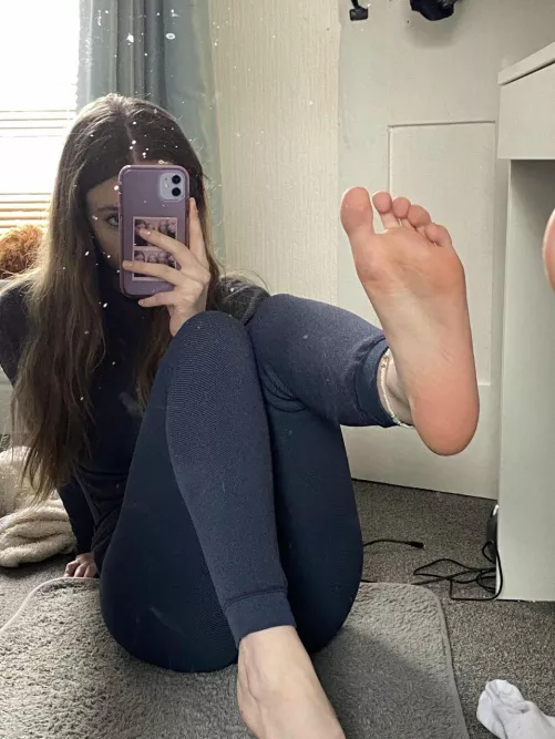 Come sniff it😊 by StarryBabe909