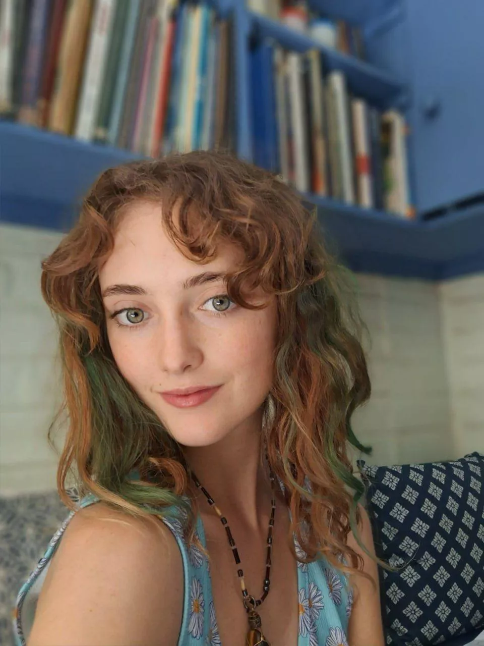 curly temptation blowing minds, between blue threads and rows of untold stories F18 posted by pleasurexloli6