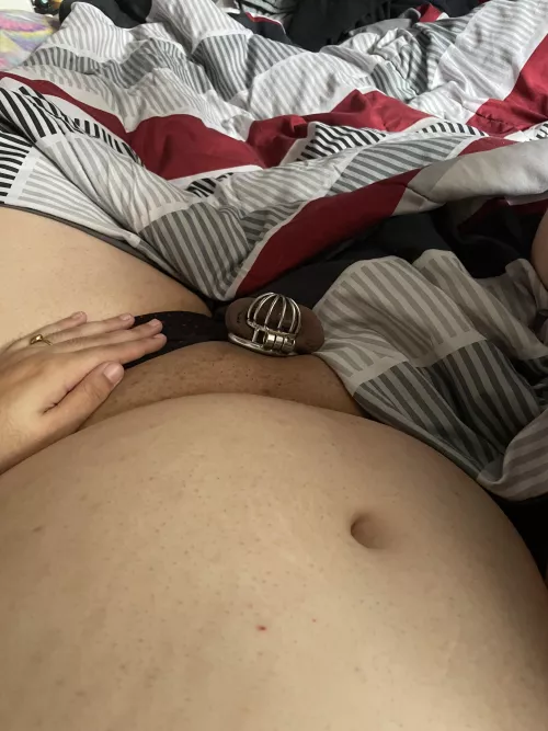 Day 1/30 | I’m resetting my timer I’m sorry I was a bad girl 😔 by Mental_Owl_6906