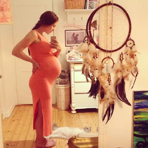 Do you find me sexy, super pregnant like this? by SnowWhiteDK