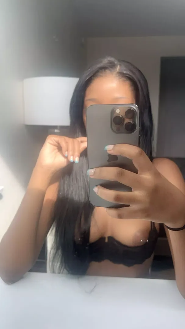 Do you like my tits out like this? 😇😝 posted by Jade_moore