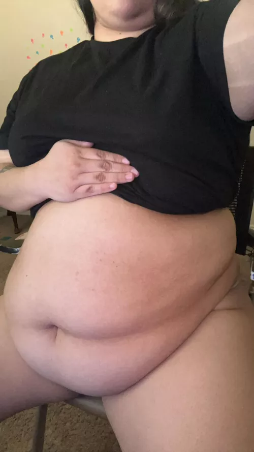 feed this piggy , she’s starving 😩 by roundbellied