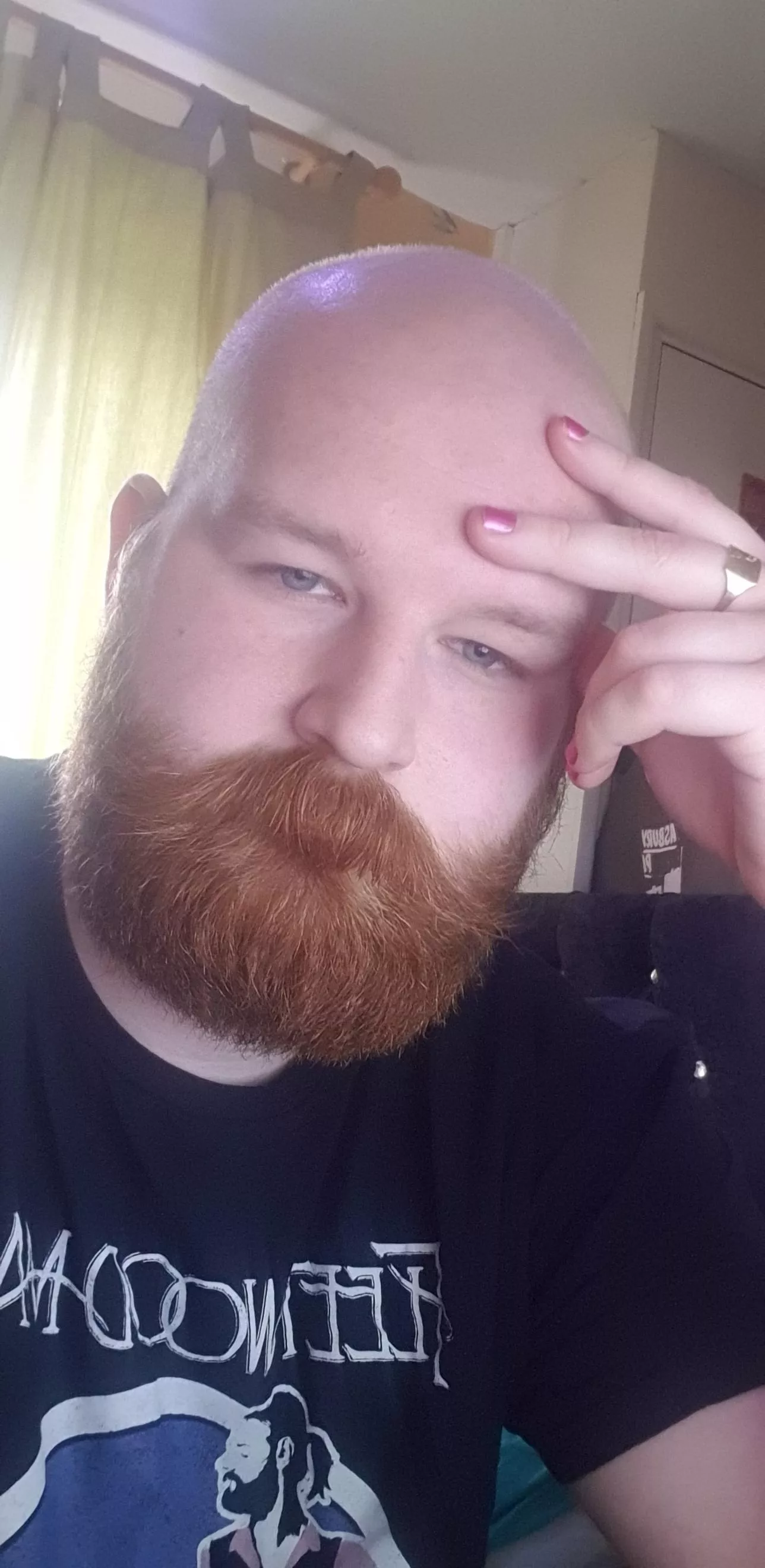 Happy Wednesday from a very tired egg 😂 posted by Theguywhosdoingok