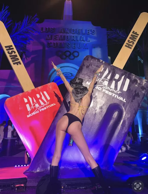 Hard Summer :) by nicolenyxxx