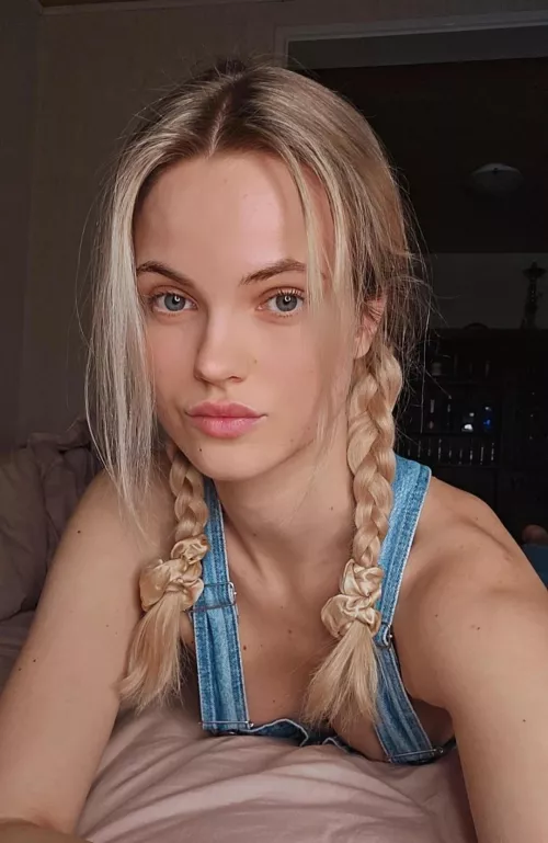 Hi to all farmers! 🚜🐄 by OFdivinekatarina