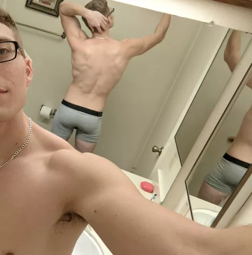 How does my ass look ?? by BlueEyedMexicano707