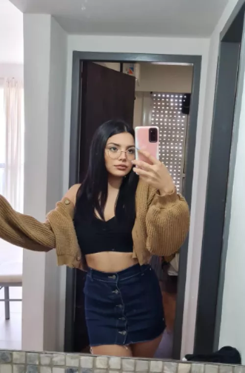 I look good with clothes but better without by Mik0111