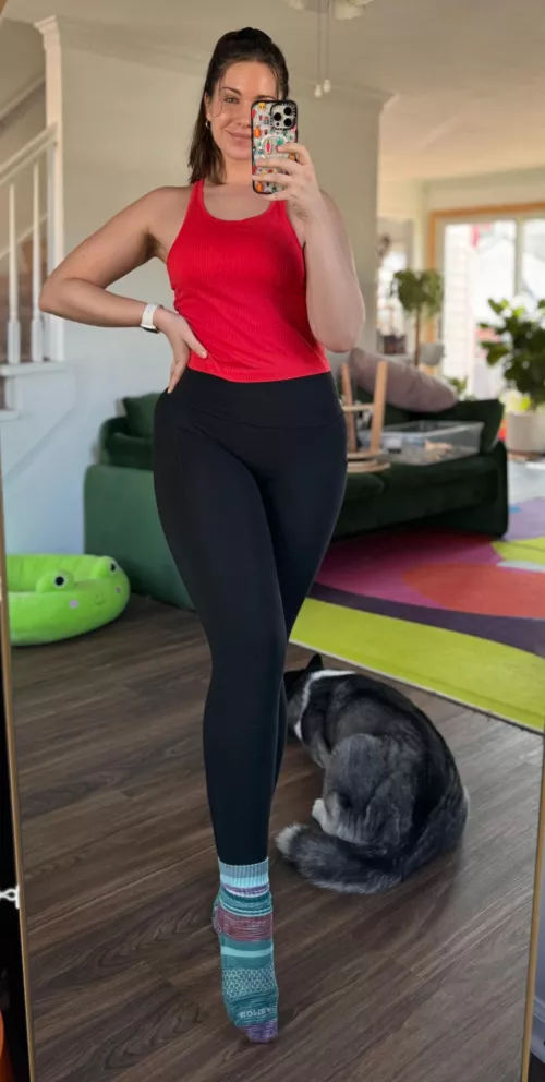 Legs in yoga pants by shibahuskymom