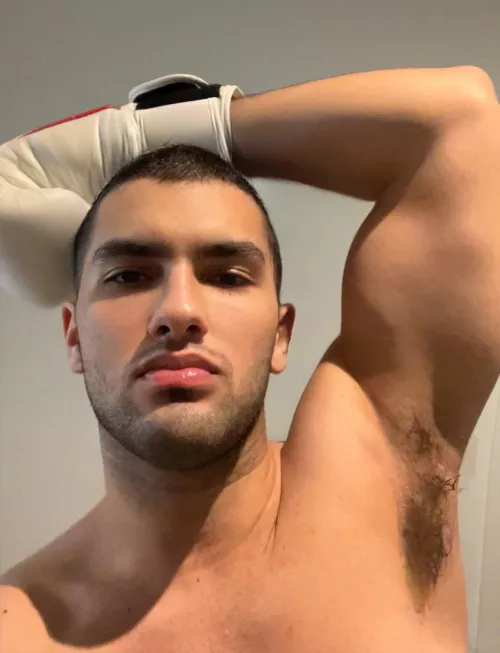 My gf hates my armpits. She saying it stink especially after my trainings. Should I dump her or buy a trimmer? by UkranianAlphA