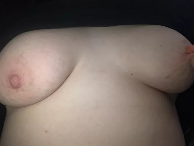 pinching for you by rosegoldlily12