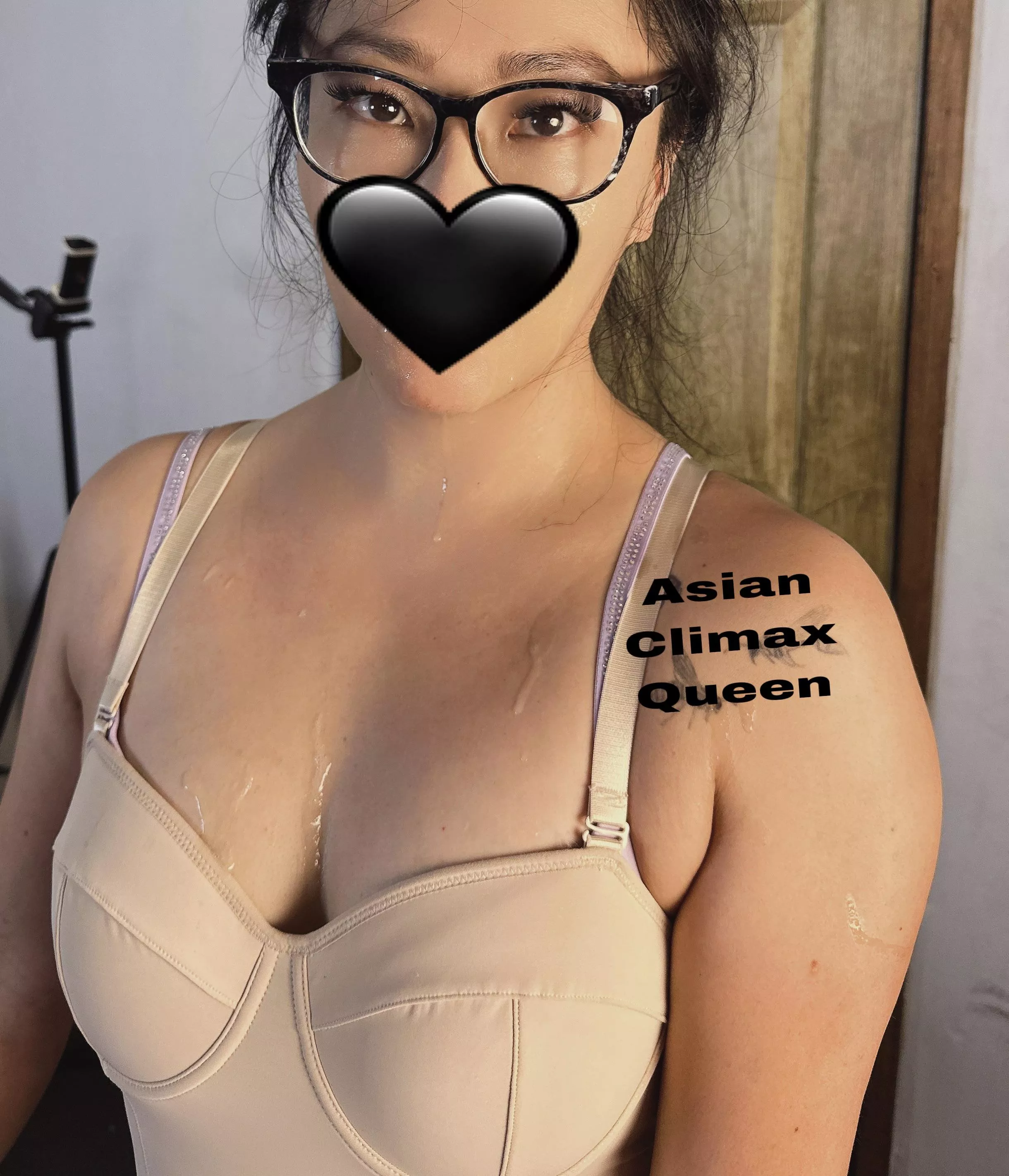 Received a pearl necklace posted by Asian_Climax_Queen