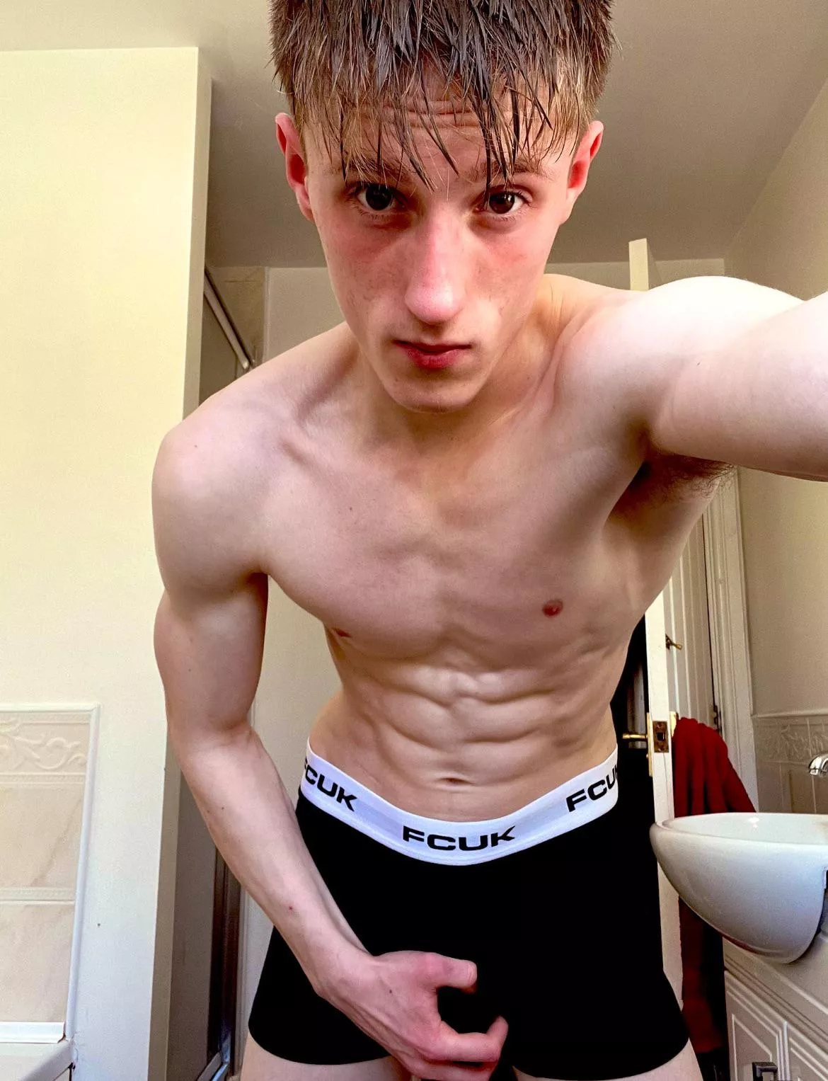 Selfie posted by LoudDickk