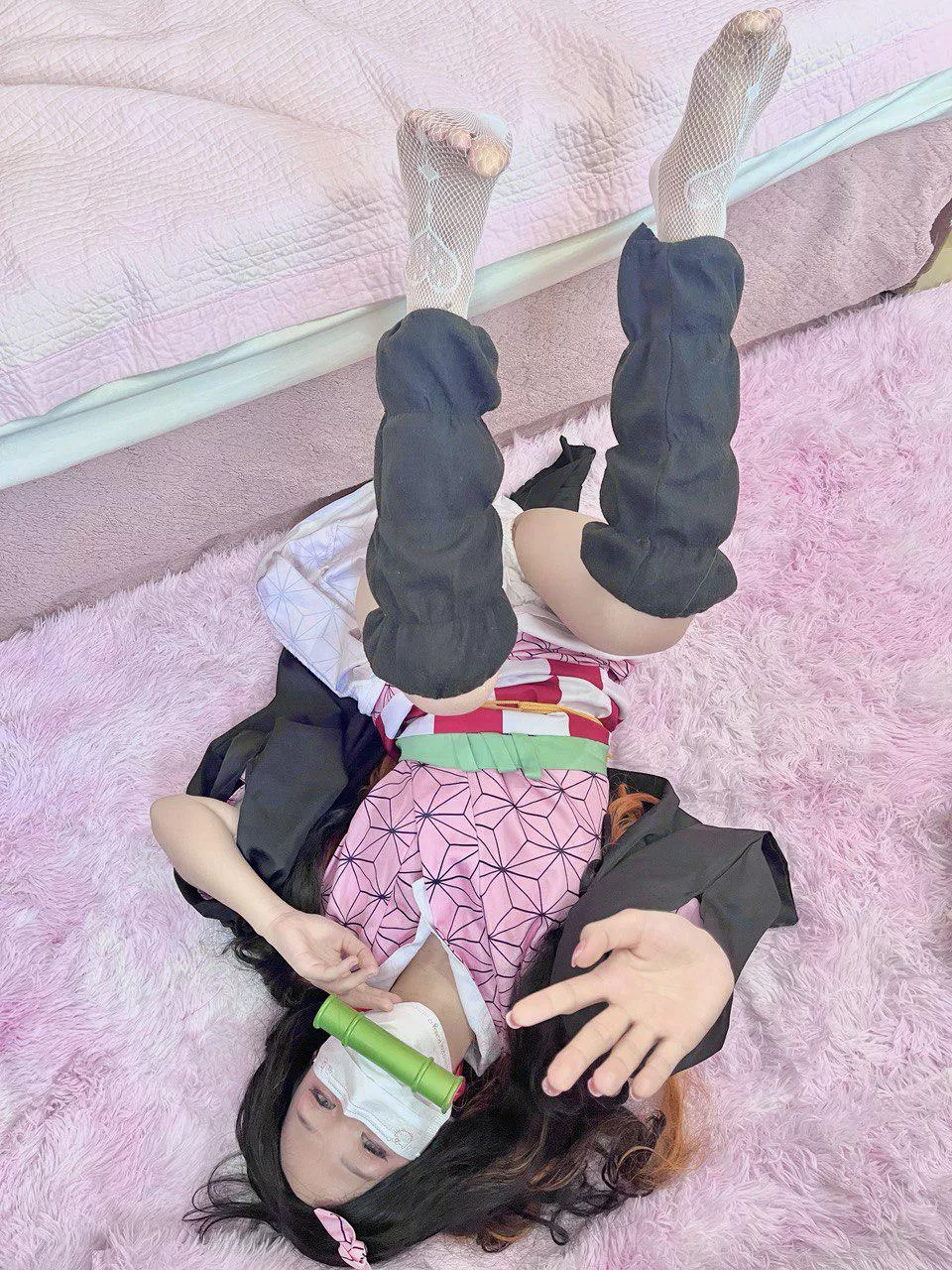 spread my legs wider, daddy ;) posted by MuchGardens