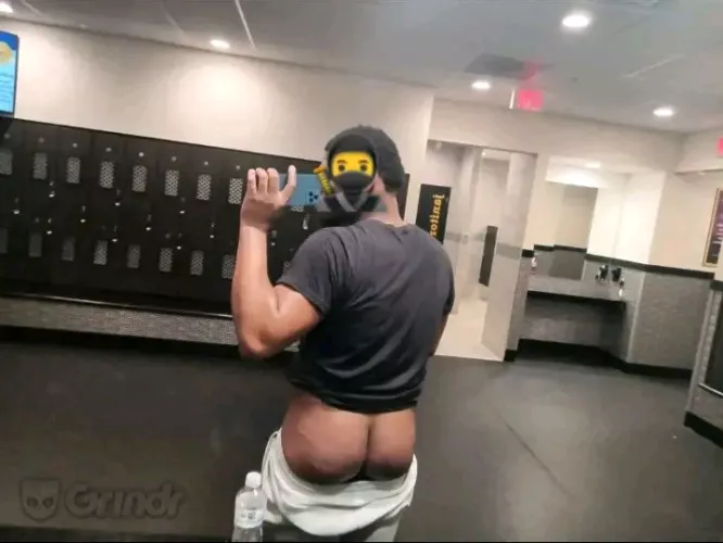 This is me 24 Yo ♌ Bi-Cruious by LeaderAggressive7618