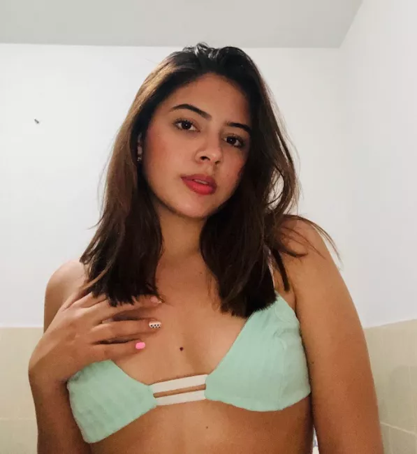 18F hoping trying my best not to be cute but sexy posted by bradisongchw