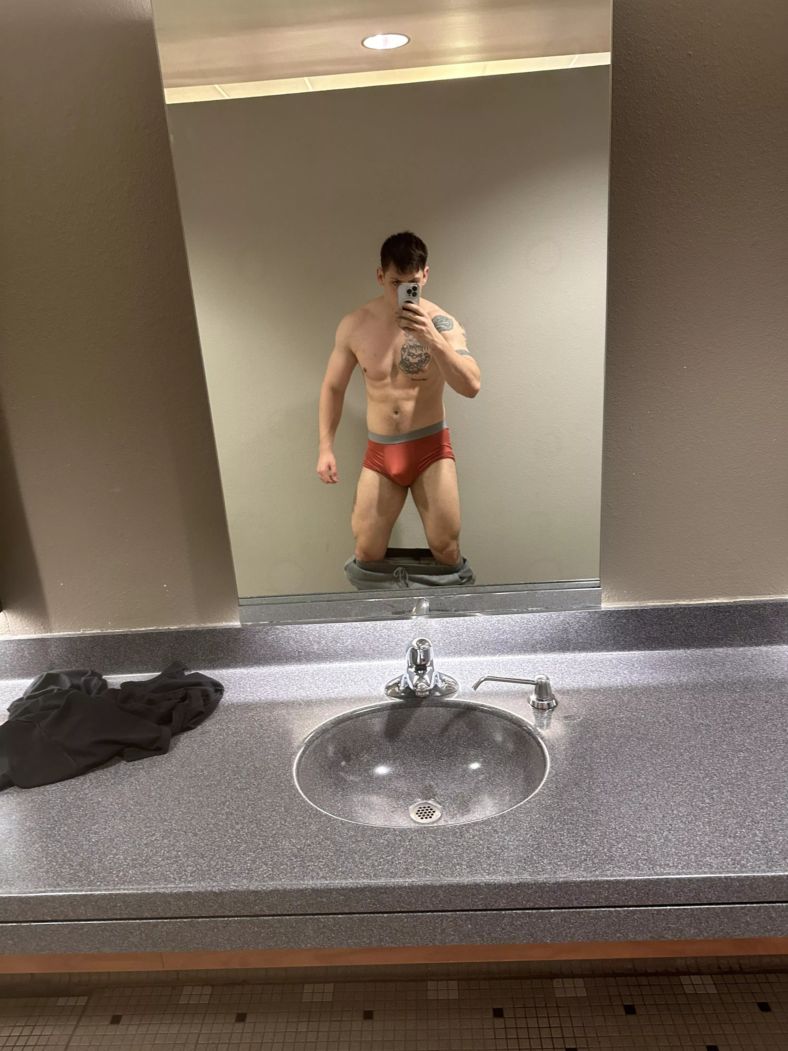 23M posted by KingCancer66