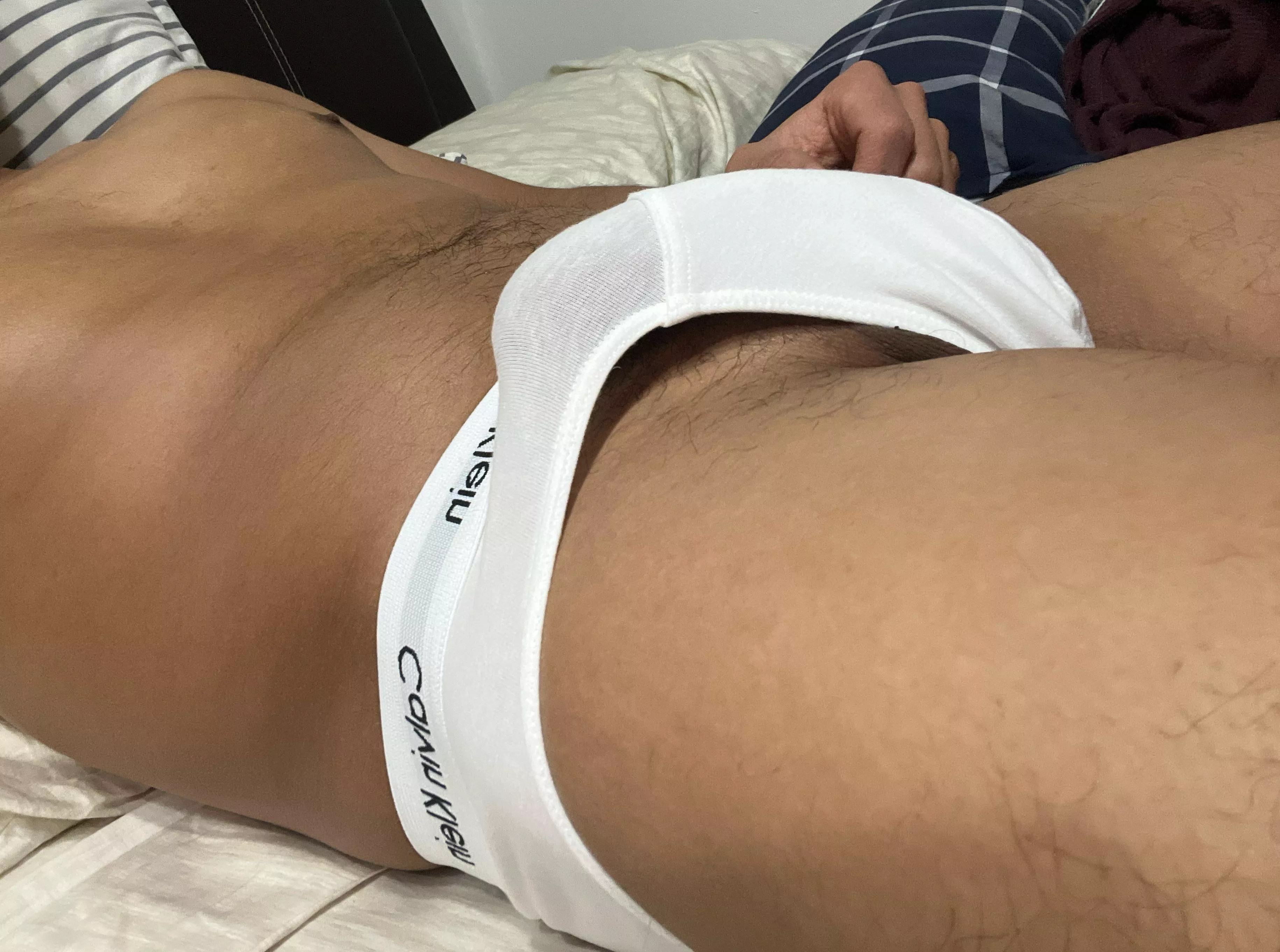 25 latino. Underwear+, daddies+, married+ but everyone horny welcome. HMU @dylan_p222694 posted by Positive-Title692