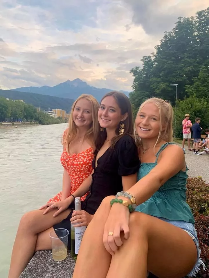 3 cuties posted by SouthernChannel861