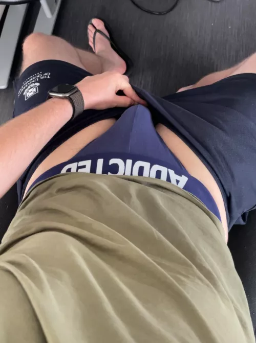 Anyone wanna sit under the desk? by elias_samuels97