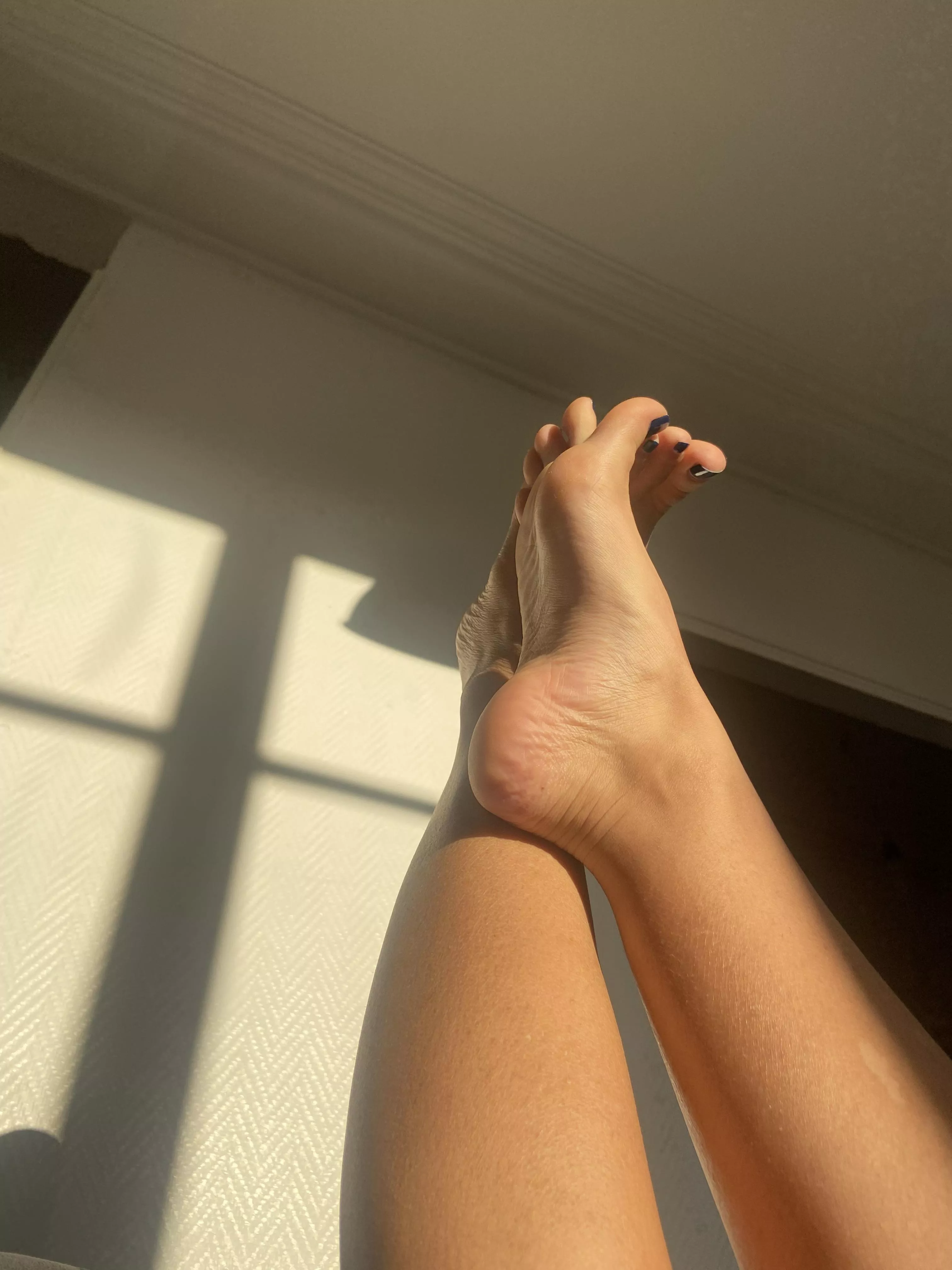 Arch and toes, what more do you need ? posted by Sienna888feet