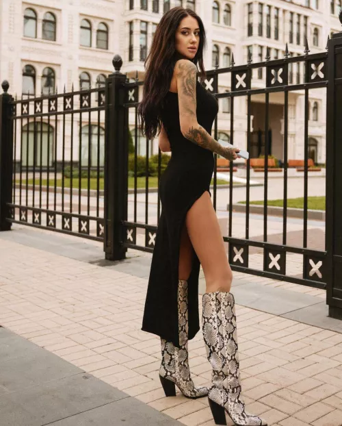 Black and tight is my favorite combination by TanyaBahtina