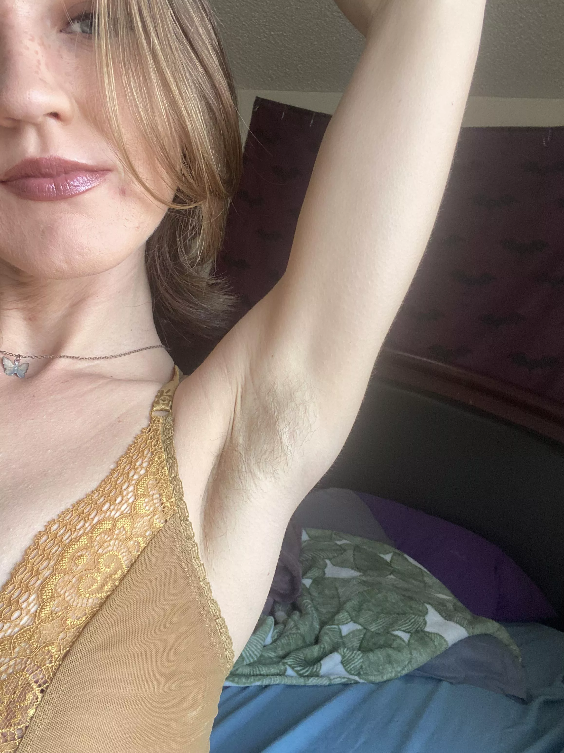 Blonde hair, don’t care posted by SpitInMyMouth420_