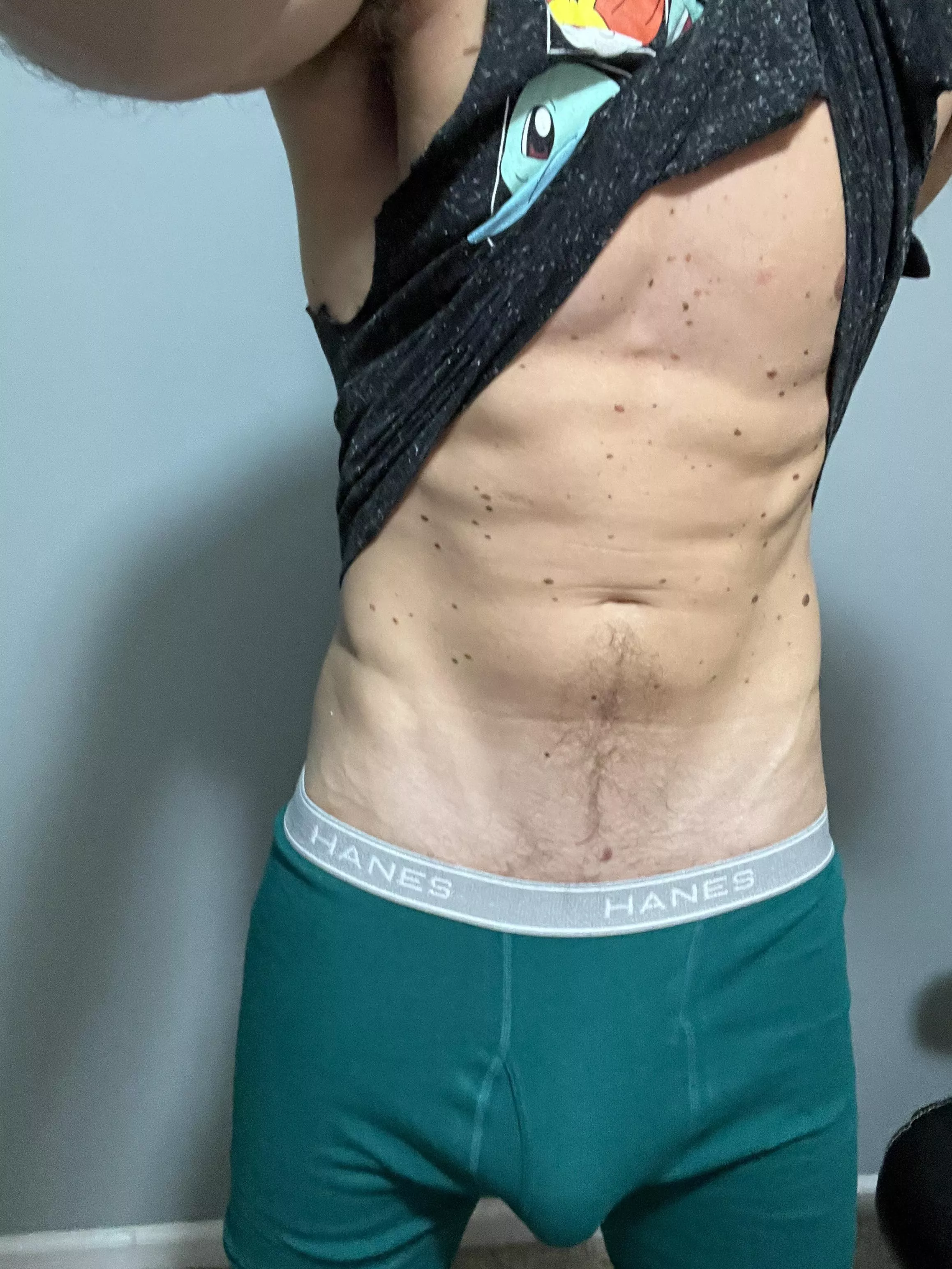 Come give your gamer boyfriend a hug! posted by optimalformation49