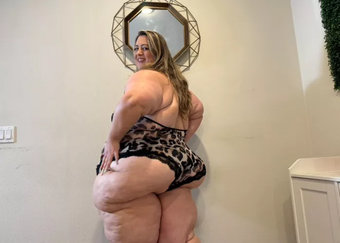 Do you like the view ? 🥰🍑 by ssbbwamber