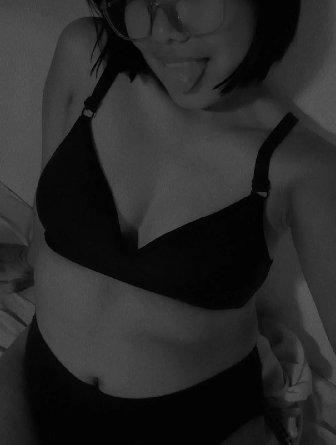 (f)eeling horny posted by sillygirl1728