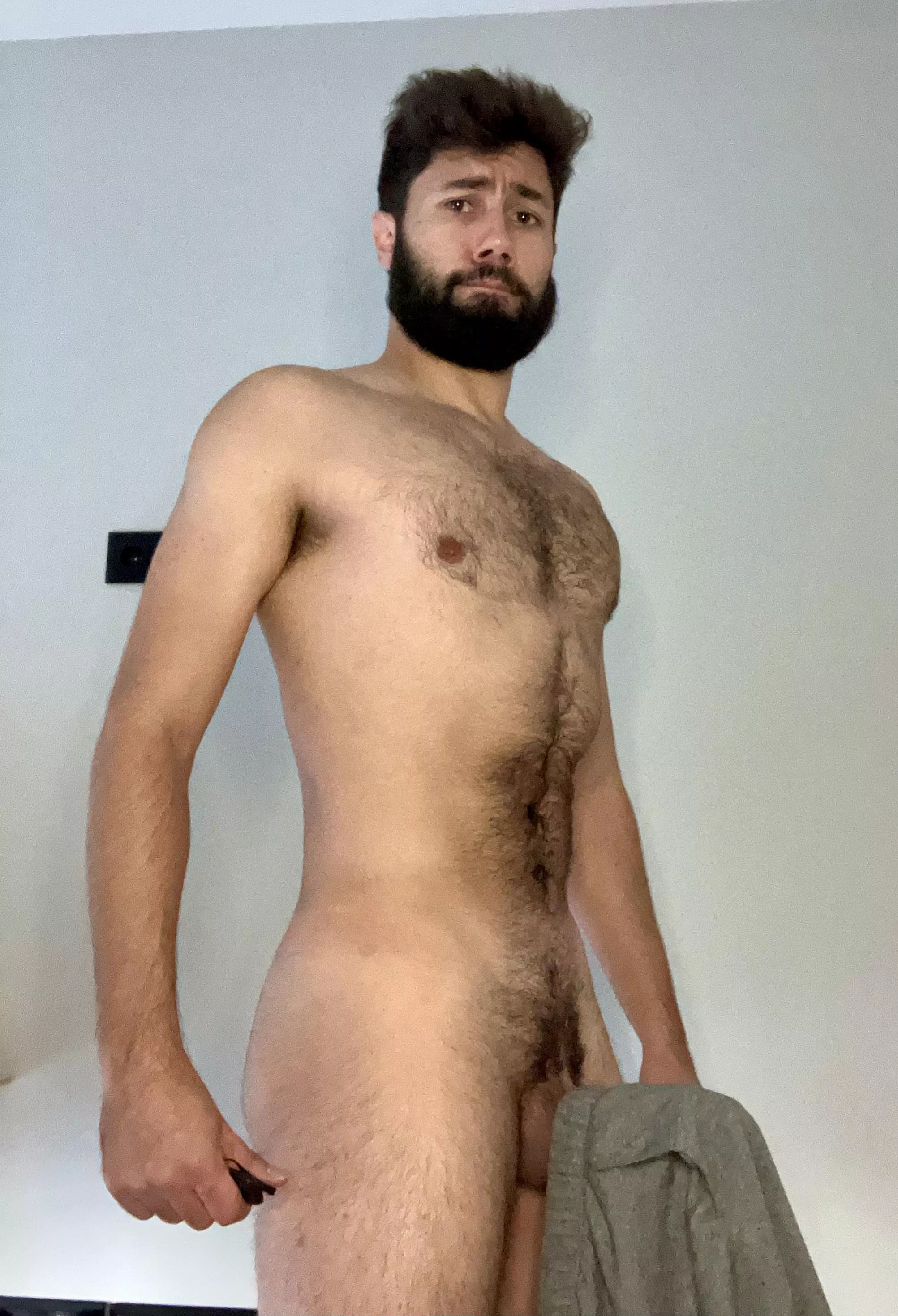 For my next trick: a balancing act⚡️ posted by AxlRagnarok