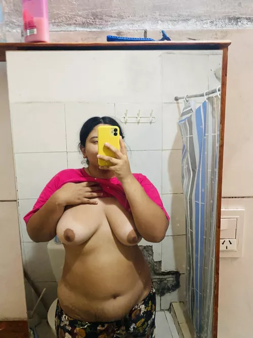 Good morning! My falling tits and my belly are beautiful. by lumpaschubby