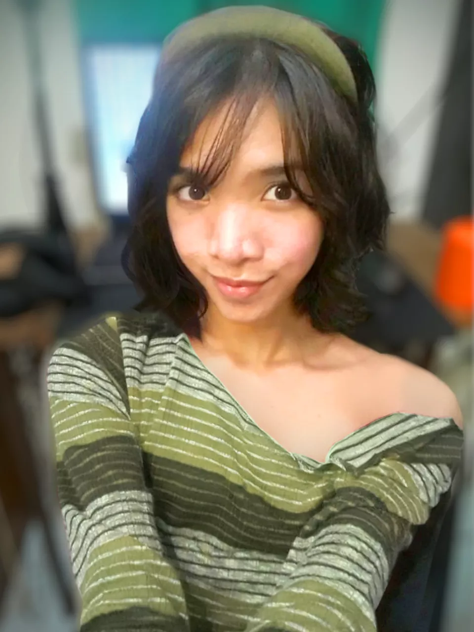 Green is vibe 🐸 posted by vanilla_milk_cream