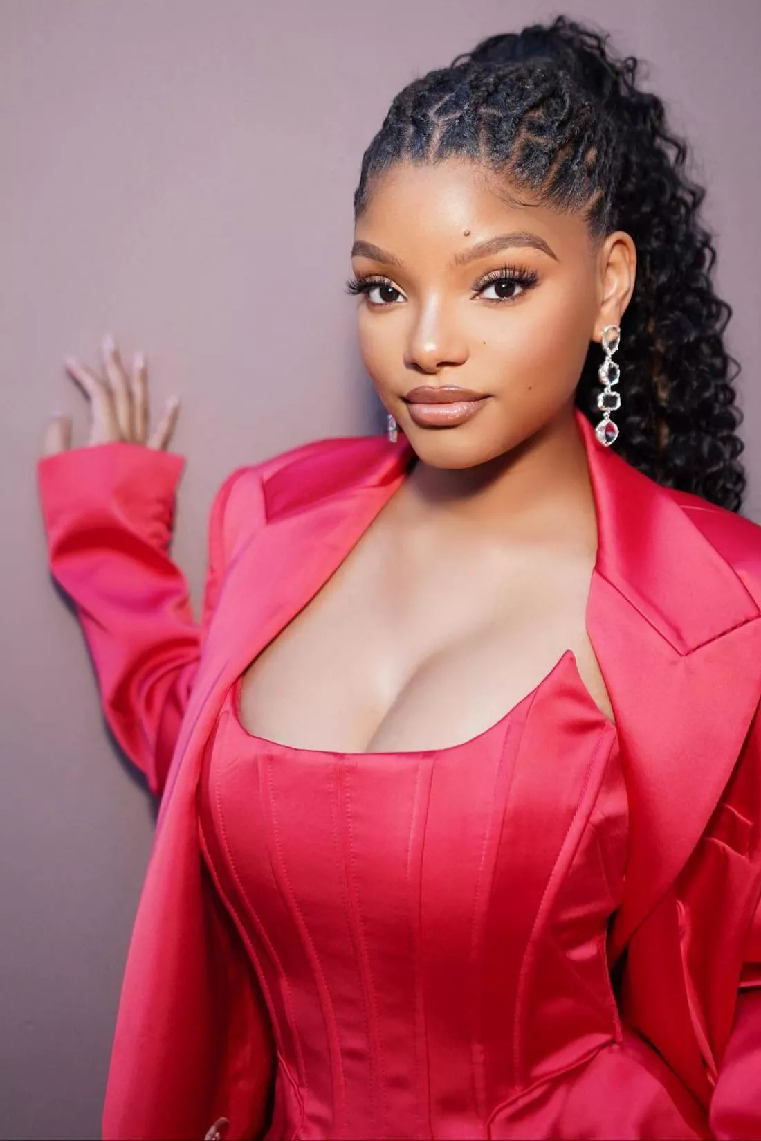 Halle Bailey posted by johnny1993c