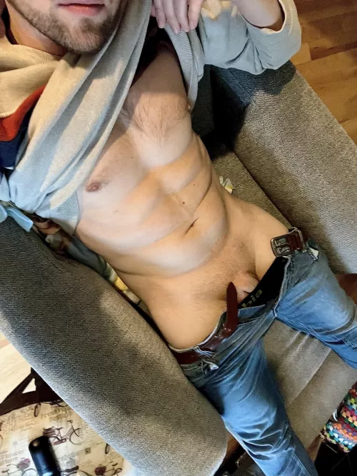 Hope you don’t mind a scruffy man (36) by bold_woodpecker