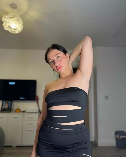 How should I tell a guy I like my armpits licked? by UselesslyGlittering