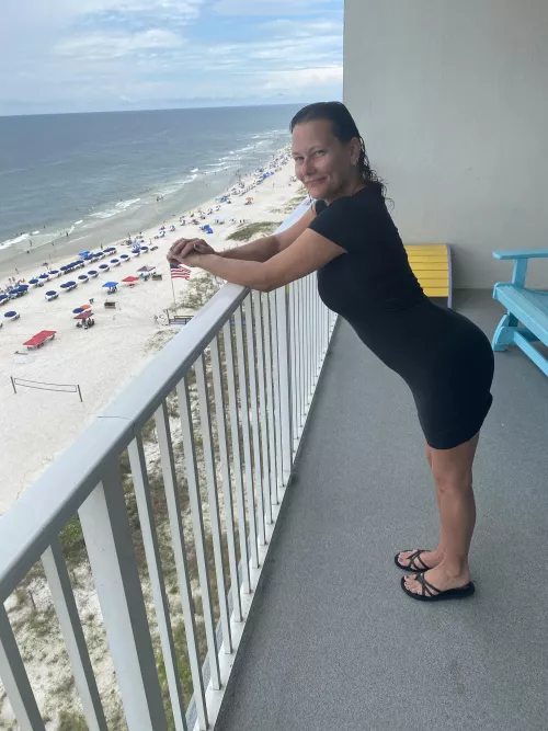 I love the white sand beaches by dirtywifey43